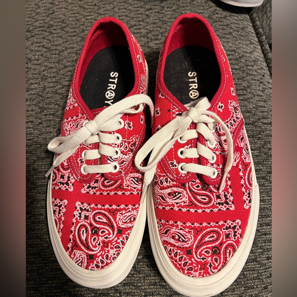 Straye Women’s Fashion Sneakers